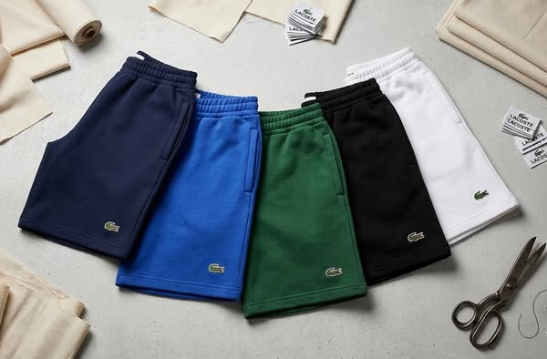 Short LACOSTE Premium ثلاثة غير بثمن 299 درهم