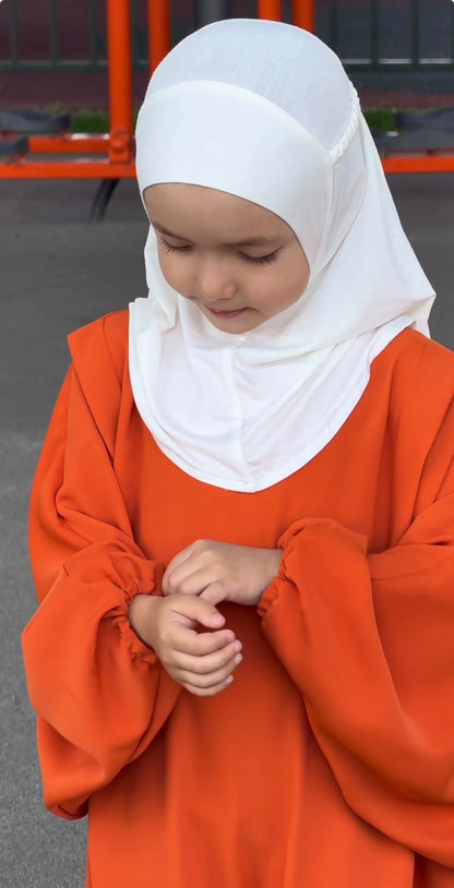 خلي بنتك تعيش طفولتها بكل راحة… وبأناقة محتشمة تفرحك ❤️